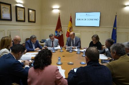 Imagen La colaboración de la Diputación y de la Junta permitirá invertir más de dos millones de euros en municipios de menos de mil...